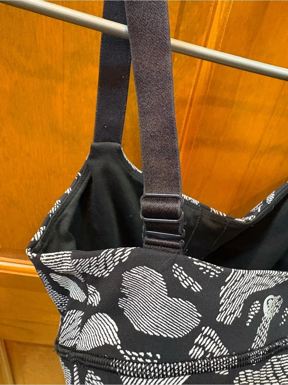 Lululemon Women’s Both Way Bra Size 6 Mini Wrap White Black